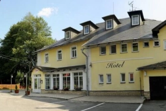 Hotel Leopold Račín  